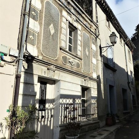 Maison Des Remparts Nichee Sous La Cite 卡尔卡松 外观 照片