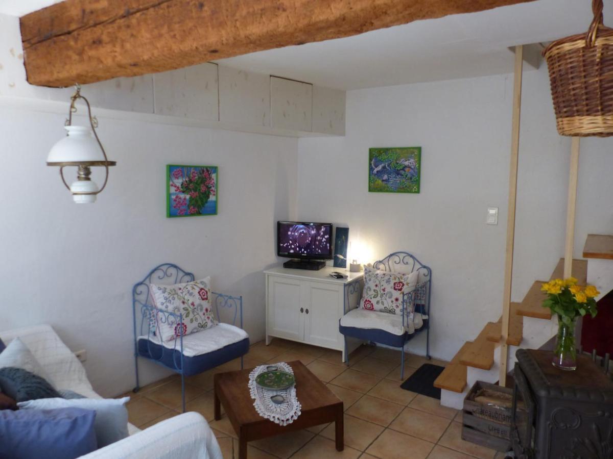 Maison Des Remparts Nichee Sous La Cite 卡尔卡松 外观 照片