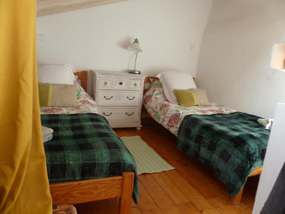 Maison Des Remparts Nichee Sous La Cite 卡尔卡松 外观 照片