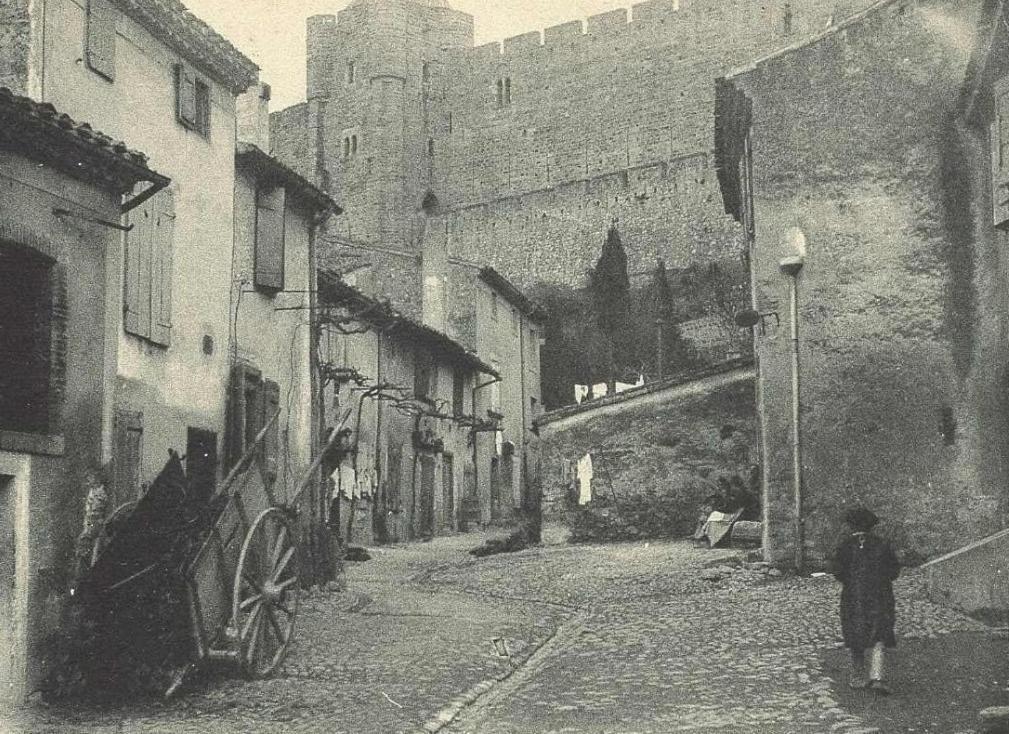 Maison Des Remparts Nichee Sous La Cite 卡尔卡松 外观 照片